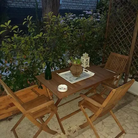 Casa Perla アパート ピエトラサンタ